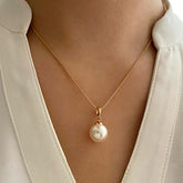 Alloy light luxury niche high-end pearl earrings necklace jewelry fashion pendant chain